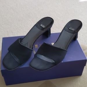 Stuart Weitzman women's size 9.5 shoe.
